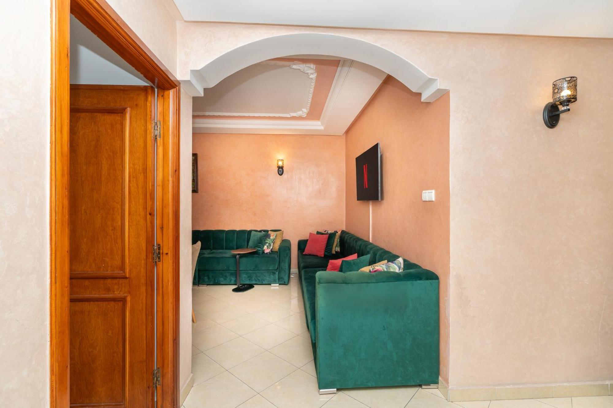 Appartement 2 Chambres Pres De La Corniche Танжер Екстериор снимка